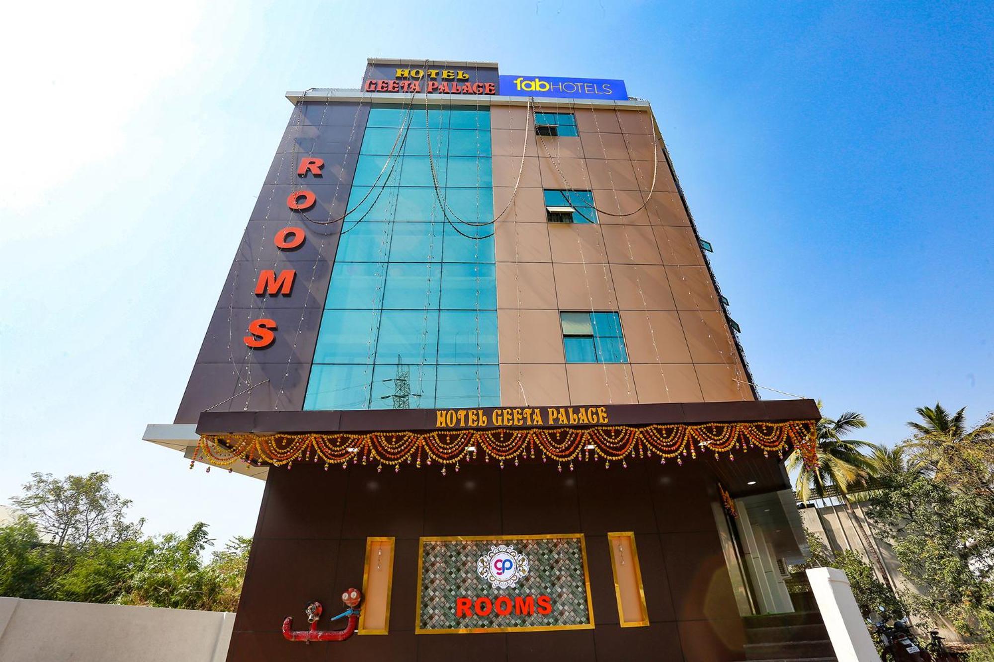 Fabexpress Geet Residency 3*