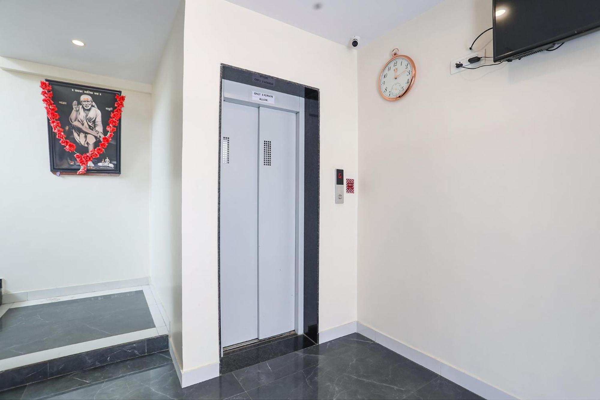 Fabexpress Geet Residency Hotel 3*