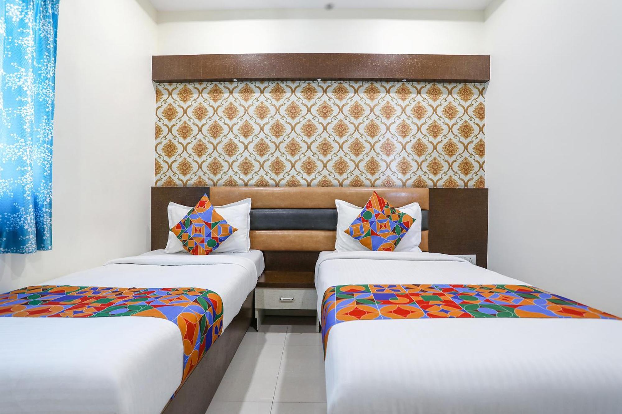 Fabexpress Geet Residency Hotel